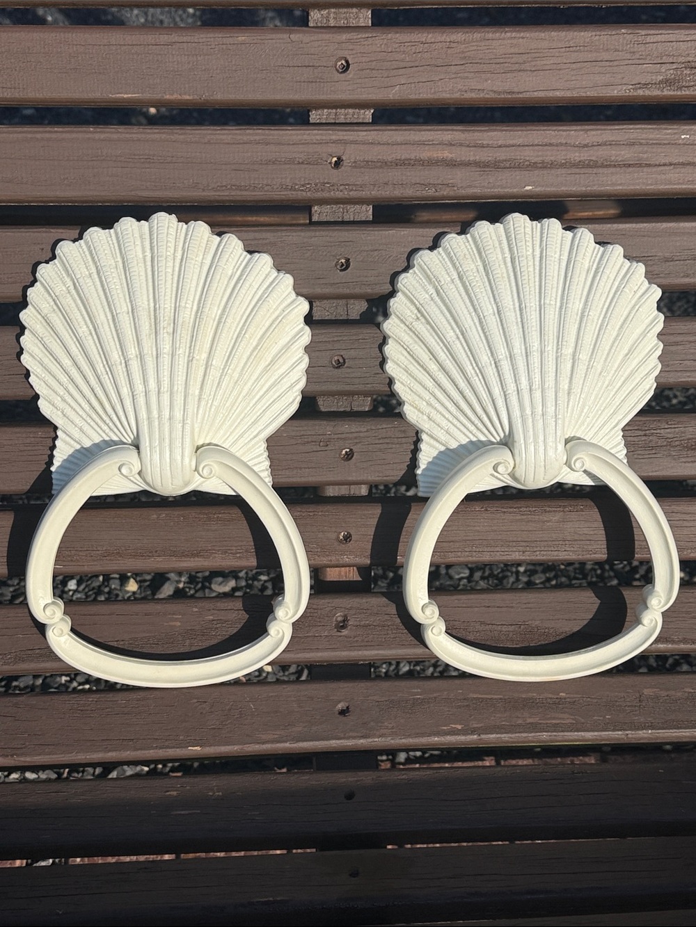 Home Interiors Cream Shell Towel Ring Pair